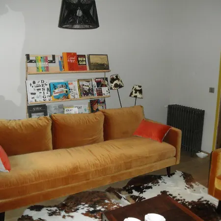 فندق مبيت وإفطار Natangora Marcillac-Vallon