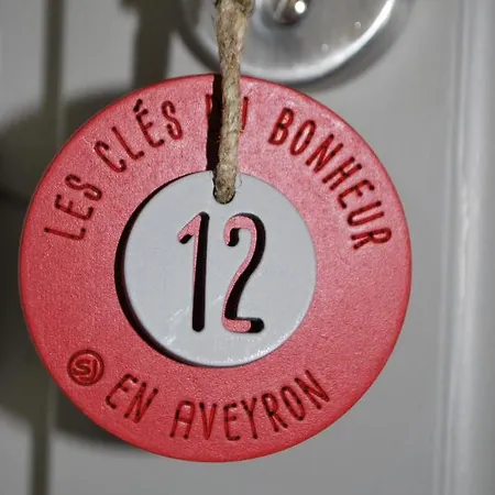 فندق مبيت وإفطار Natangora Marcillac-Vallon